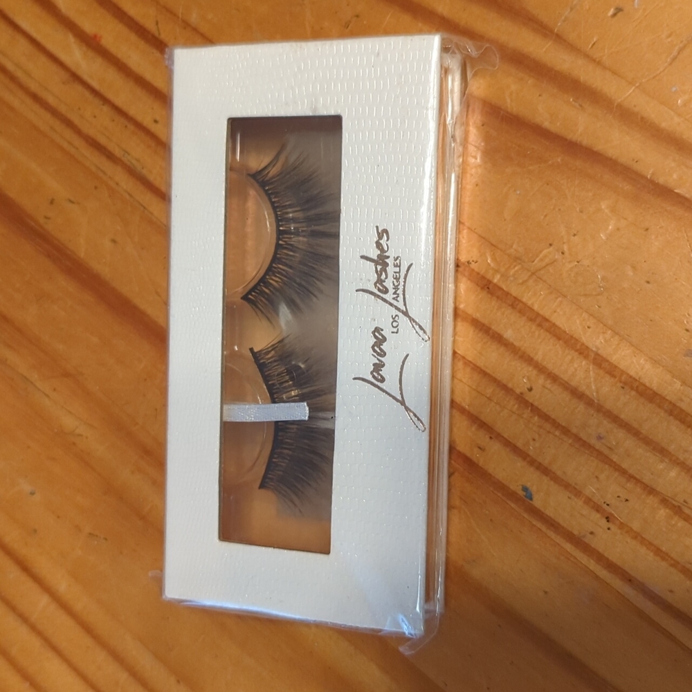 Lavaa Lashes Premium Faux Mink Eyelashes